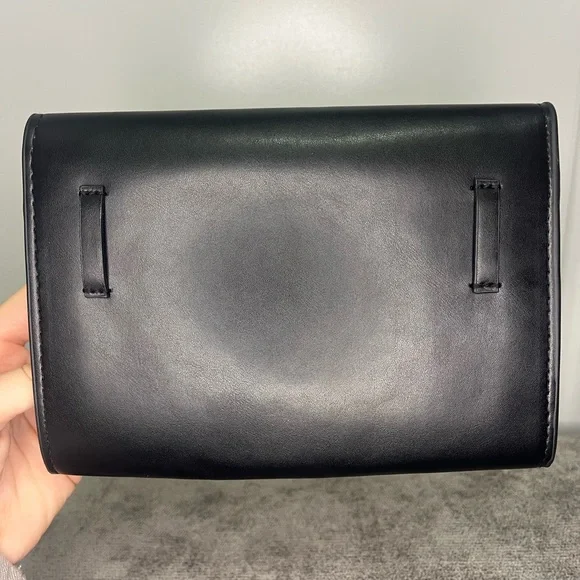 Calvin Klein Belt Bag Fanny Pack Size - Picture 2 of 14